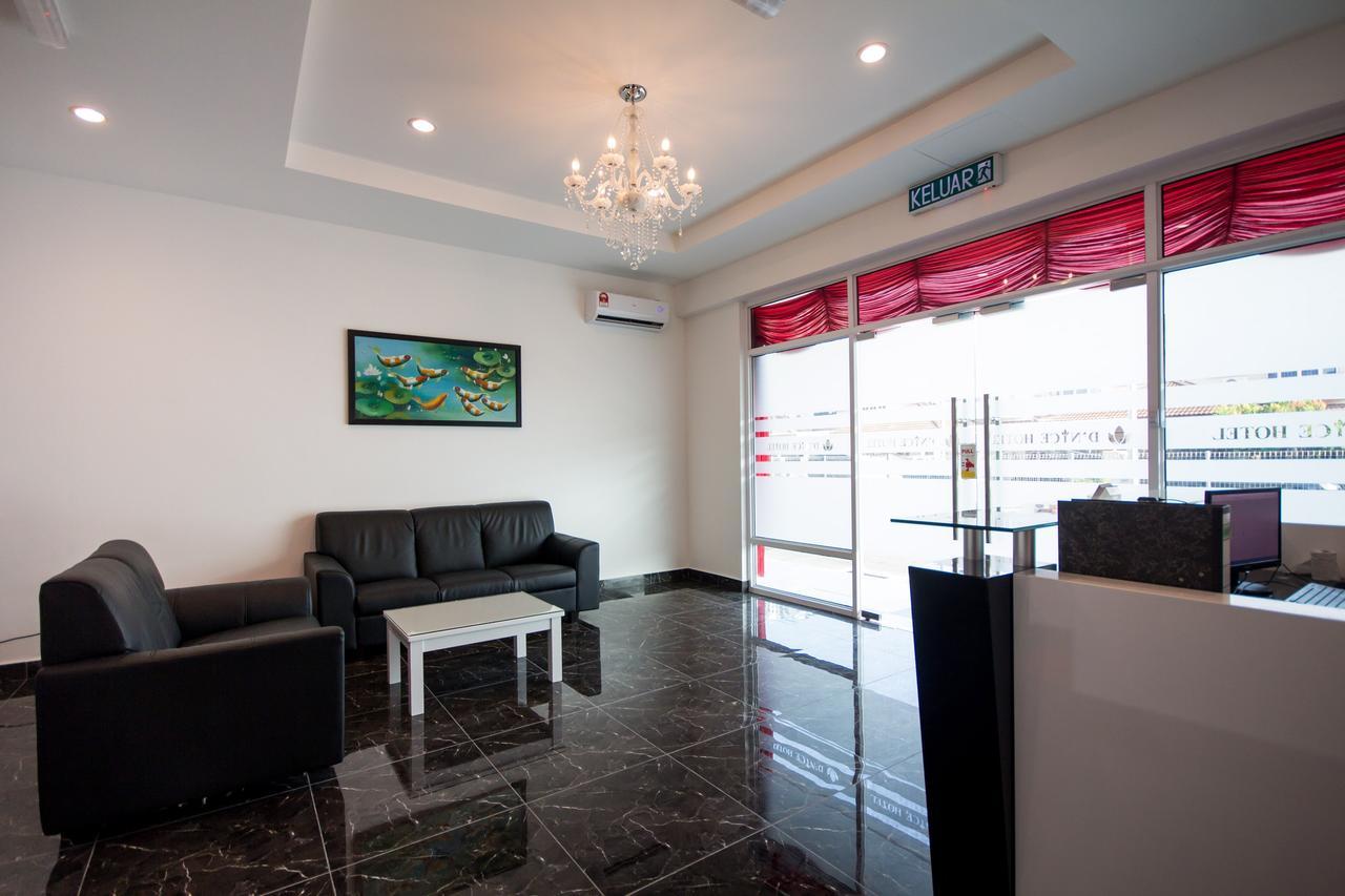 D Nice Hotel Bayan Lepas Exterior photo