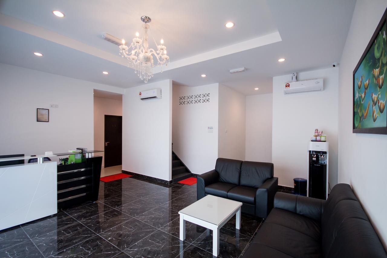 D Nice Hotel Bayan Lepas Exterior photo