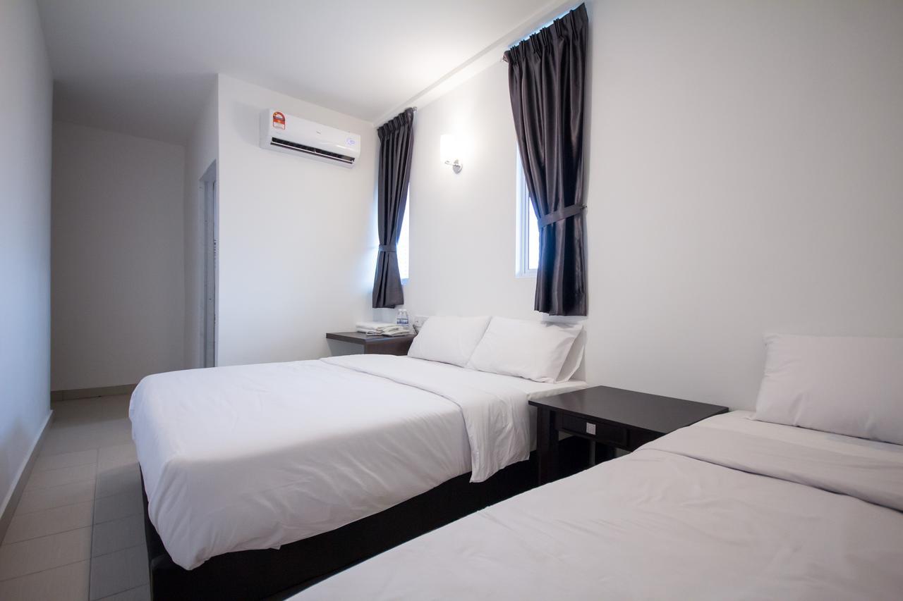 D Nice Hotel Bayan Lepas Exterior photo
